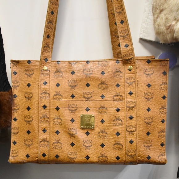 MCM Handbags - 🖤MCM🖤 AUTHENTIC CARRY-ALL
